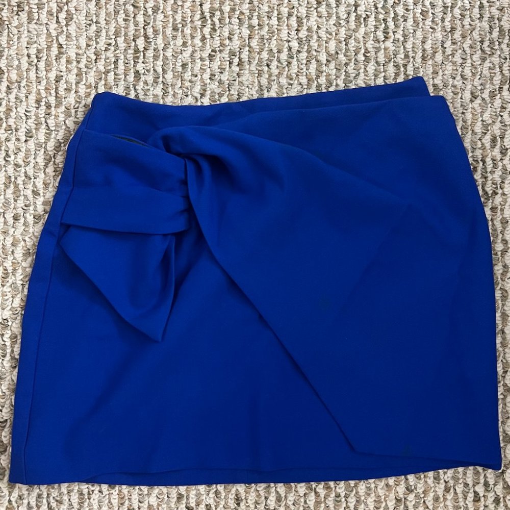 blue mini skirt